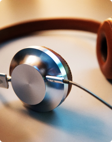 Audifonos plateados