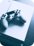 Control gris con botones negros de ps4